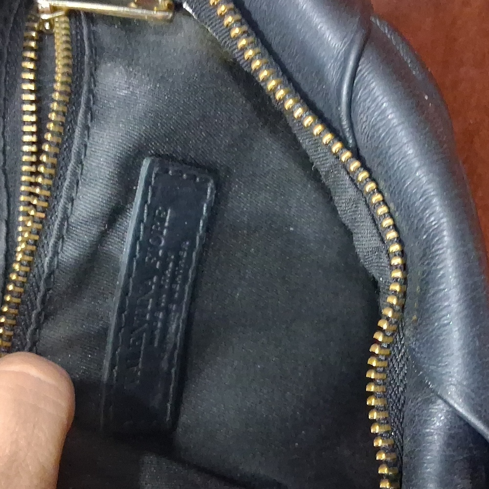 Valentina Fiore Chic Black Quilted Shoulder Bag - Picture 7 of 7